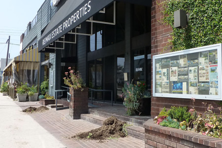 RE/MAX Gets Vandalized