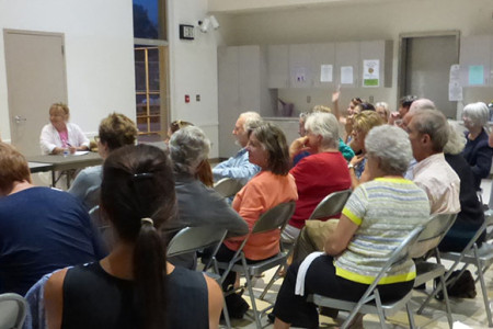 Kim’s Market Outreach Fills Room