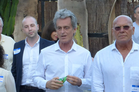 Candidate Bobby Shriver Campaigns at VSA