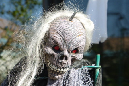 It Creepy Time Again!