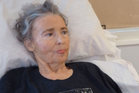 Challis Macpherson Given Certificate of Appreciation