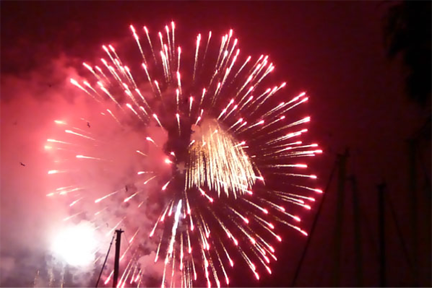 Fireworks on 4th over Marina del Rey, 9 pm,...