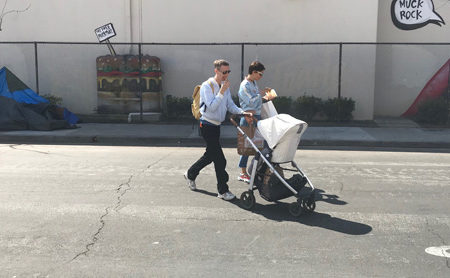 Can’t Use Sidewalks on 3rd