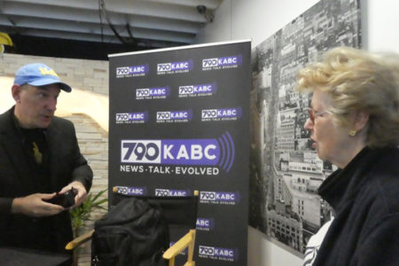 Talk Show Host O’Connor Comes to Mar...